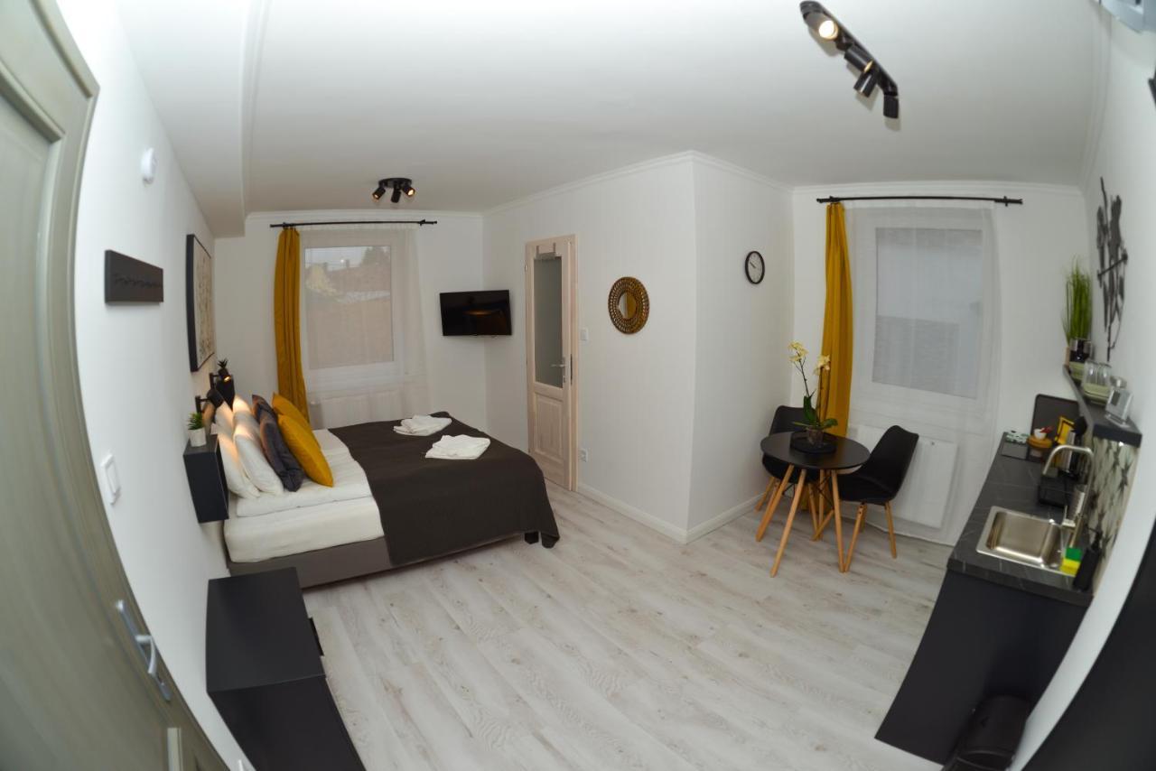 Raba92 Apartman House Exterior photo